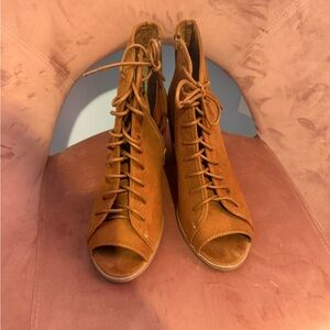 Tan Lace-Up Boots with Stacked Heel